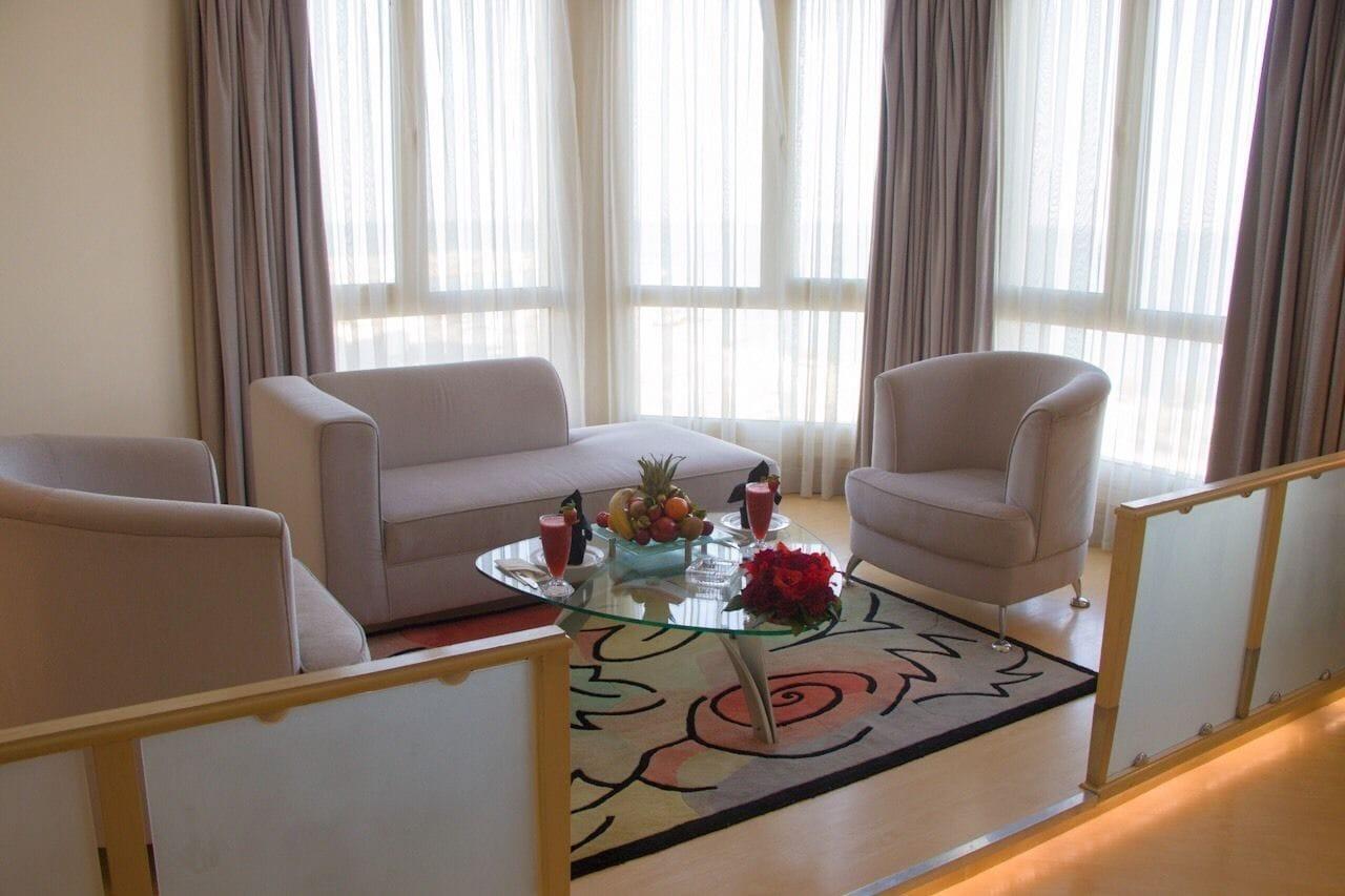 Le Royal Hotel Koweït Extérieur photo
